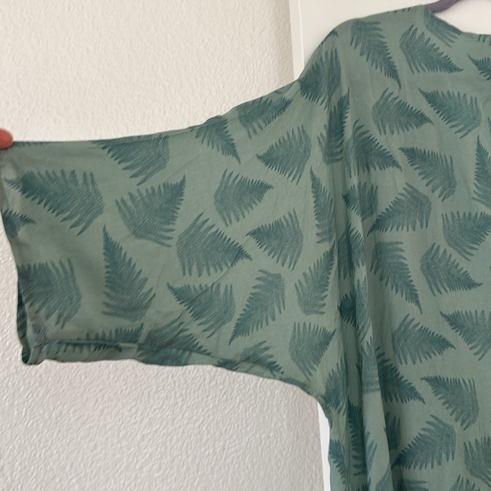 No’eau Designers Cover Up - Picture 5 of 5